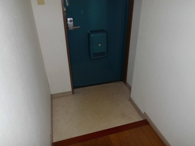 ブランベール大久保の玄関