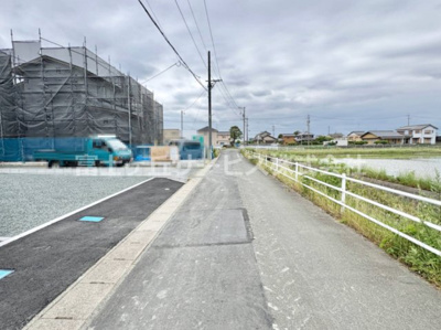 【前面道路含む現地写真】 | 浜松市中央区豊町 2期 新築一戸建て 2号棟 | 前面道路含む現地写真です