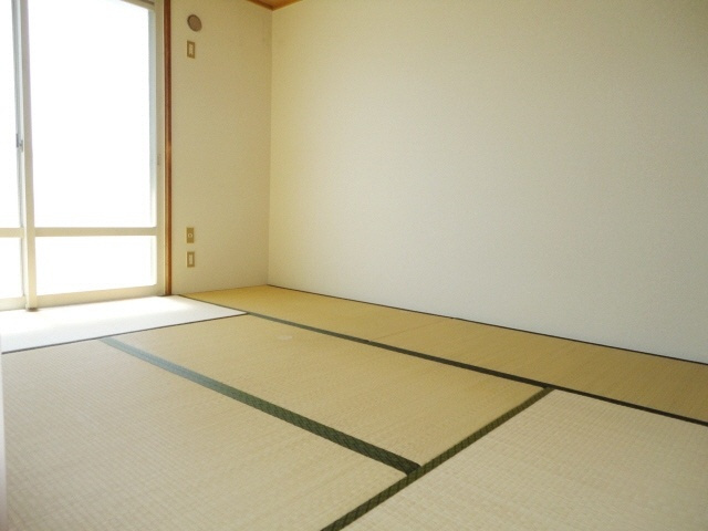 リトルハイツの寝室|和室