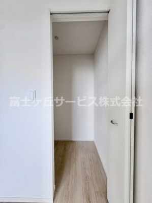 【収納】 | 浜松市中央区豊町 2期 新築一戸建て 3号棟 | 収納豊富です