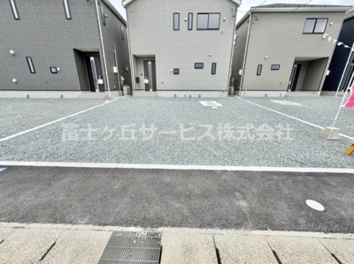 【駐車場】 | 浜松市中央区豊町 2期 新築一戸建て 3号棟 | 駐車場があります