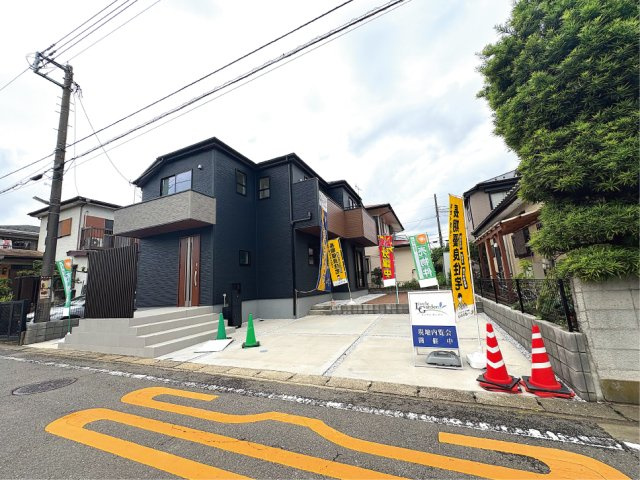瀬谷区下瀬谷3丁目新築分譲住宅/敷地面積50坪以上/4LDK/カースペース2台/スーパー近く