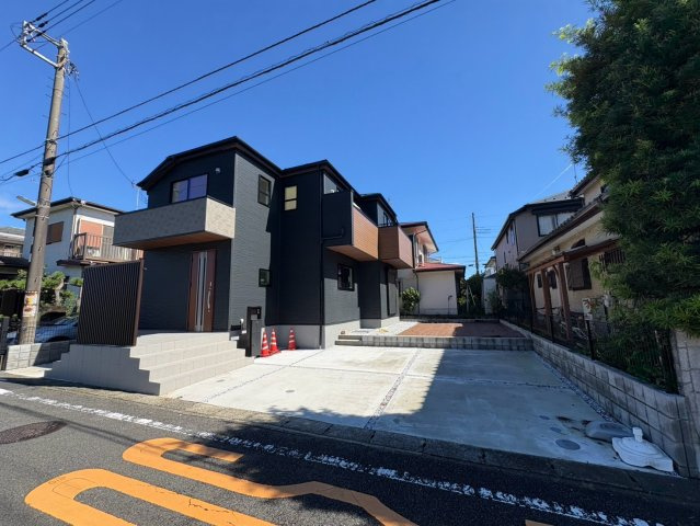 瀬谷区下瀬谷3丁目新築分譲住宅/敷地面積50坪以上/4LDK/カースペース2台/スーパー近く