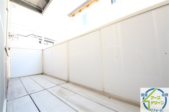 ガーデンハウスのバルコニー