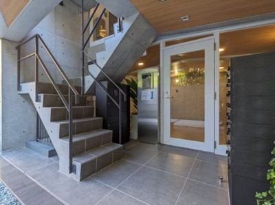 【エントランス】 | ミオテゾーロ哲学堂カーザ