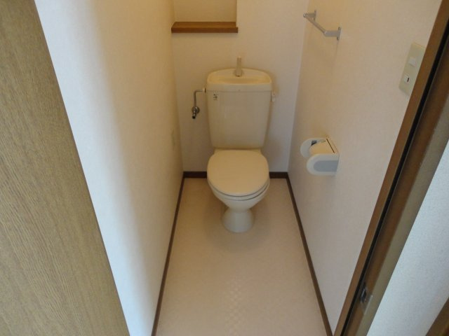 マンションギュゼール2のトイレ