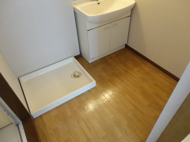 マンションギュゼール2の洗面所