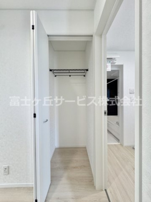 【収納】 | 浜松市中央区豊町 2期 新築一戸建て 4号棟 | こまごまとしたものを収納できそうですね