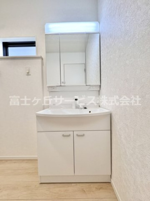 【独立洗面台】 | 浜松市中央区豊町 2期 新築一戸建て 4号棟 | 独立洗面化粧台付き
