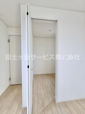 【収納】 | 浜松市中央区豊町 2期 新築一戸建て 4号棟 | 大きなスペースがあり、収納には困りません