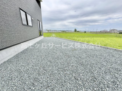 【庭】 | 浜松市中央区豊町 2期 新築一戸建て 4号棟 | お庭の付いた物件です