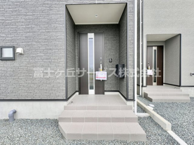 【エントランス】 | 浜松市中央区豊町 2期 新築一戸建て 4号棟 | エントランスです
