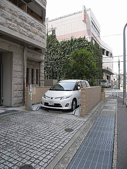 プレサンス神戸駅前グランツの外観