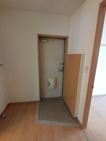 グランデ十番館の玄関