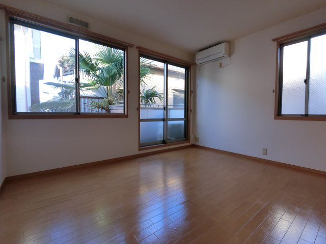 グランデ十番館の寝室