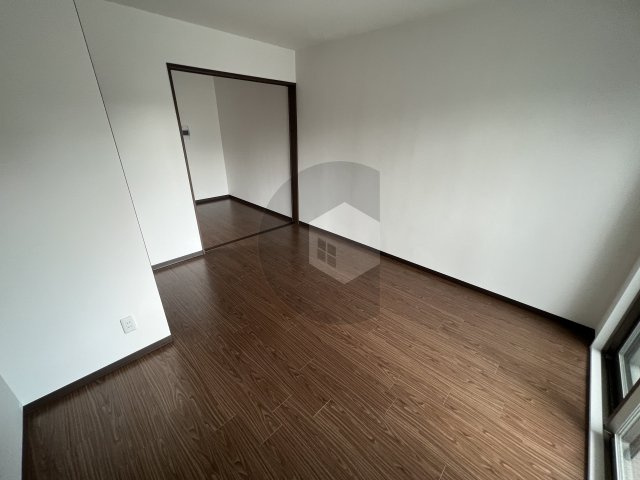 ヴァローレ布施の洋室