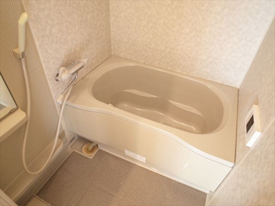 【浴室】 | エメラ美苑Ⅱ | ※同建物別部屋の写真になります。