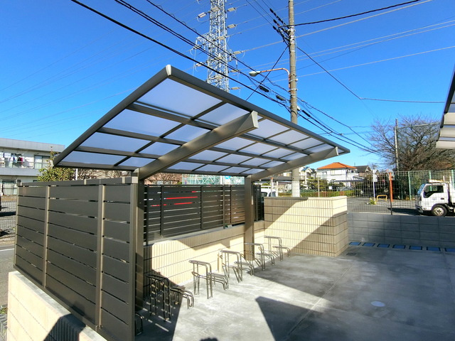 クオン　ティーグルのその他共用部分|屋根付き駐輪場