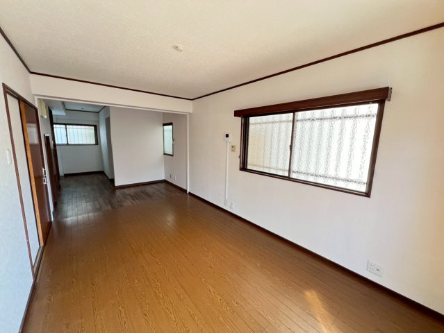 クリエイトビルⅡの居間・リビング