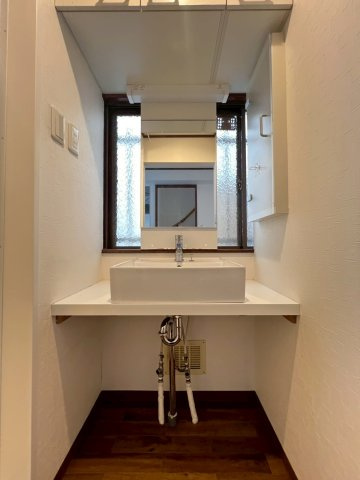 クリエイトビルⅡの洗面所