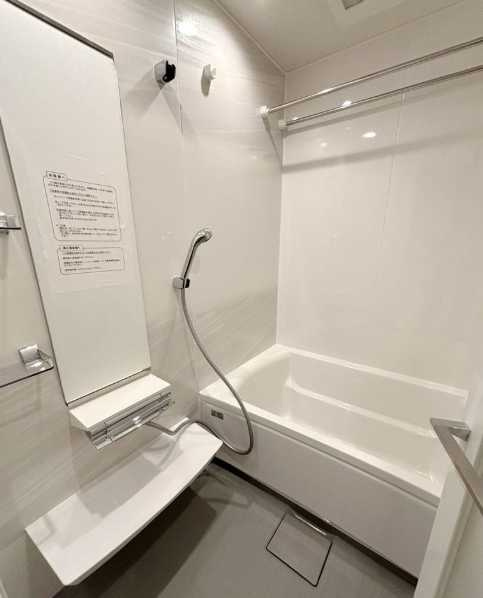 LEGALAND桜新町　新築　敷金礼金0　デザイナーズマンションの浴室