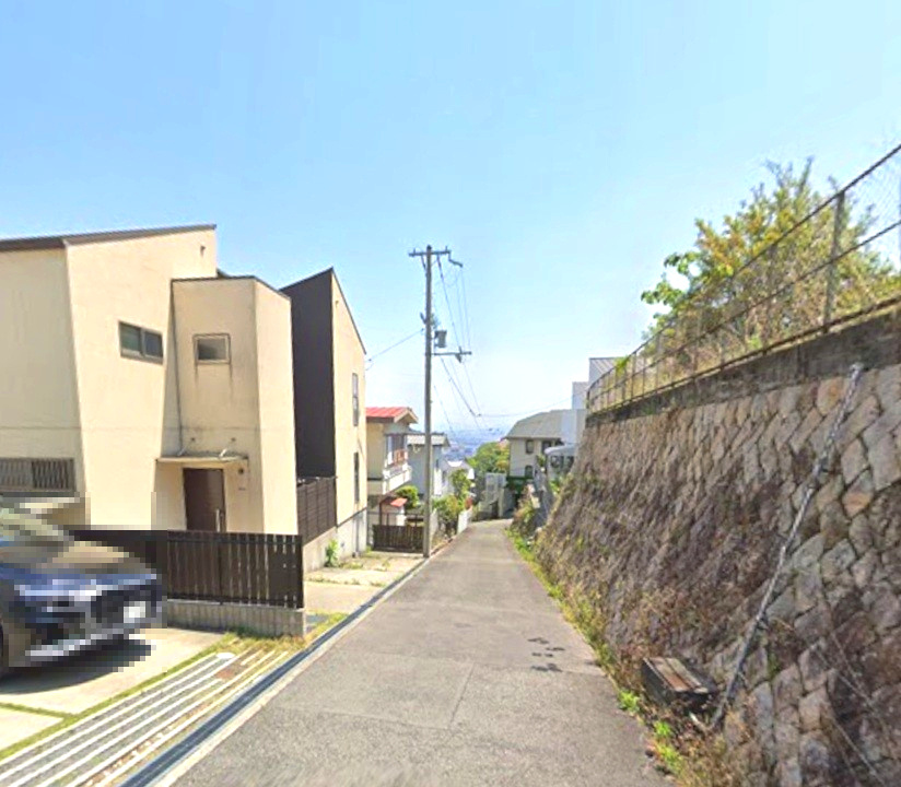 苦楽園四番町の前面道路含む現地写真
