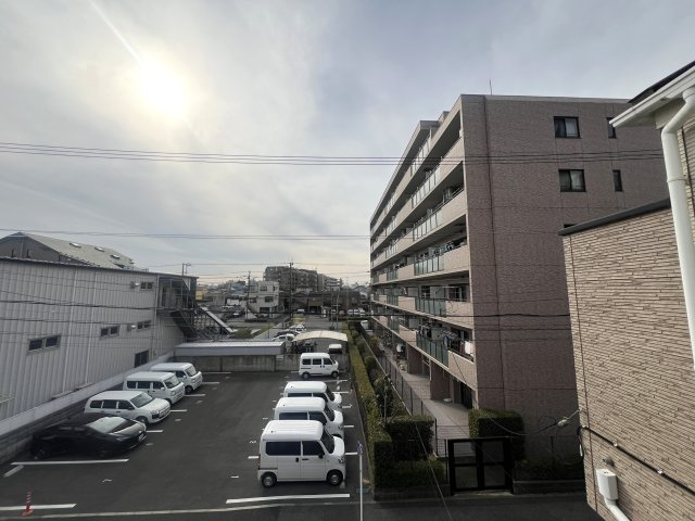 お店の集中豪雨。同じお店が近くに２店舗？？？降り出した雨は止まらない、な、【リノベ／鶴見区大東町中古戸建】の展望