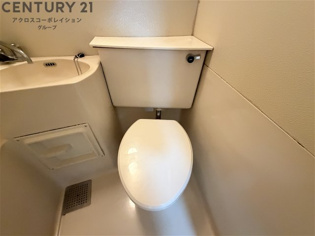 浴室内にトイレがあります☆