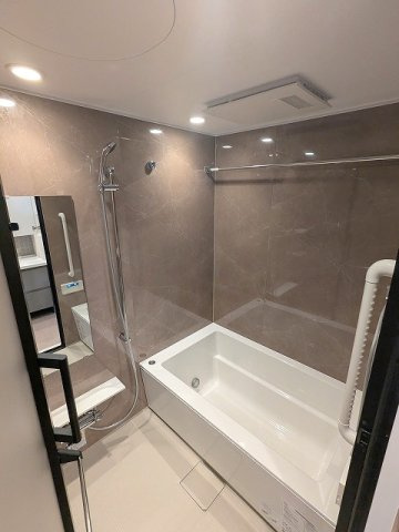 SEASON FLATS浅草六丁目の浴室|追焚オートバス、浴室換気乾燥機、24時間換気