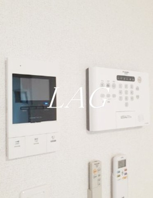 【セキュリティ】 | エリゼ綾瀬 | モニター付きインターホンです。