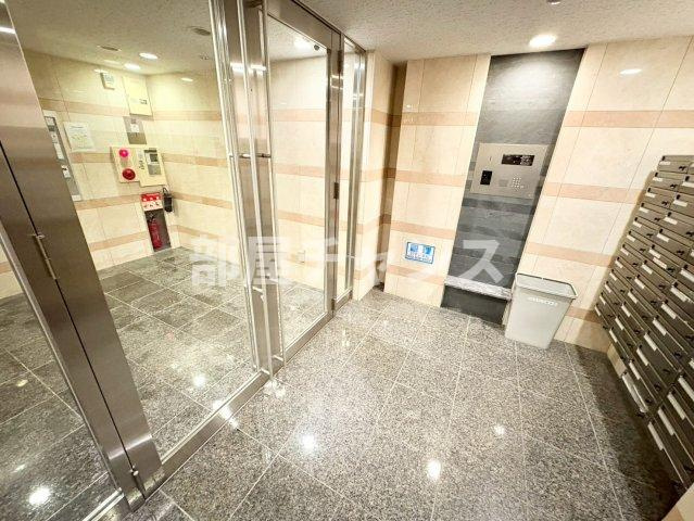 REGALO桜本町のエントランス