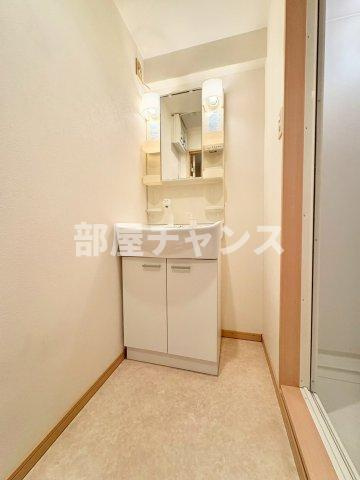 REGALO桜本町の独立洗面台