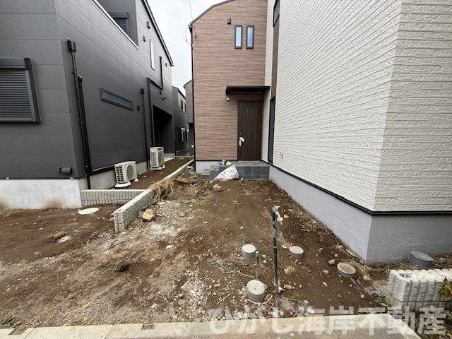 茅ヶ崎市松が丘1丁目　新築戸建　全9棟の駐車場|2月20日撮影　外構工事中　駐車スペース