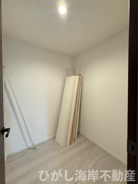 茅ヶ崎市松が丘1丁目　新築戸建　全9棟の内装|2月２０日　パントリー