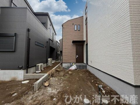 茅ヶ崎市松が丘1丁目　新築戸建　全9棟の外観|2月20日撮影　建築中　現地外観