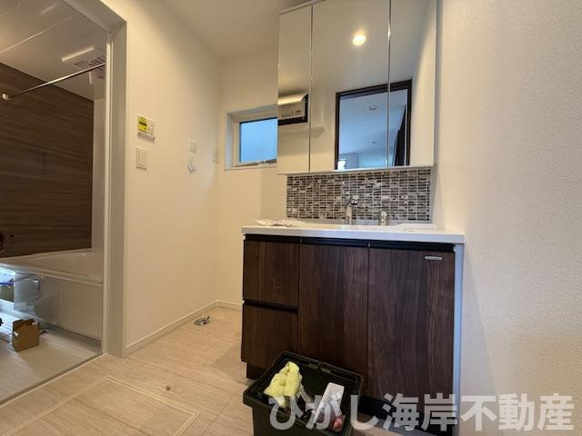 茅ヶ崎市松が丘1丁目　新築戸建　全9棟の脱衣所|脱衣スペース