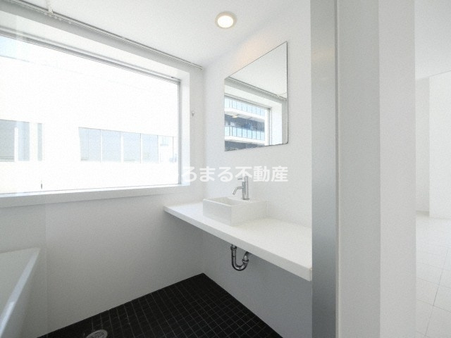 是空ＮＡＭＢＡ　ＮＩＳＨＩの洗面所