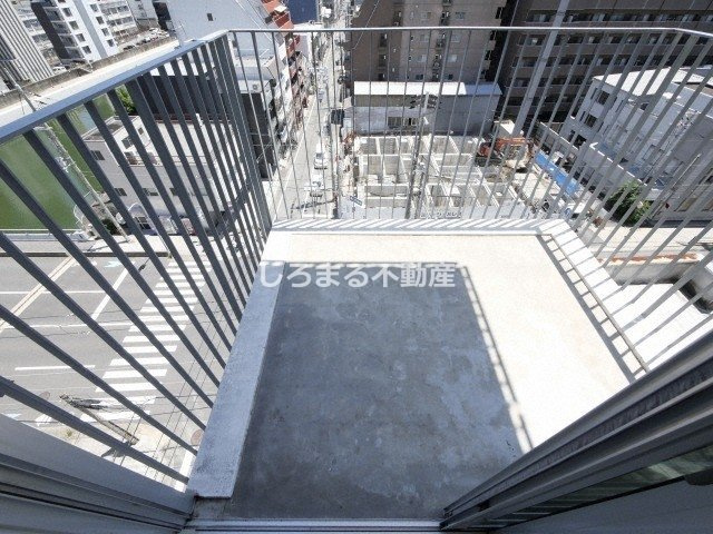 是空ＮＡＭＢＡ　ＮＩＳＨＩのバルコニー