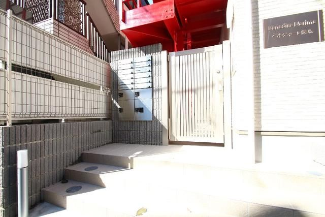 ベネディーレ練馬のエントランス