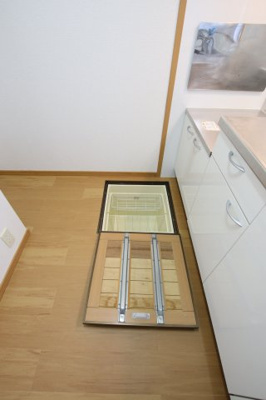 【収納】 | フラン・ラフレシールⅠ | 床下収納庫