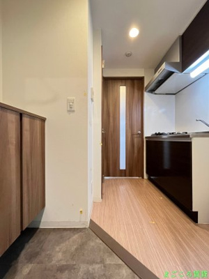 【玄関】 | メゾンキコー難波南