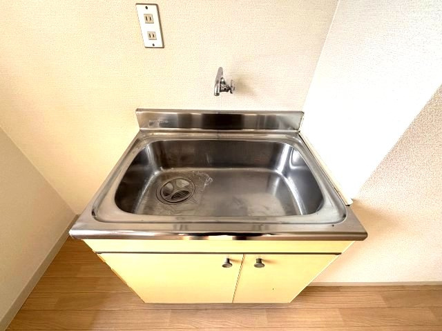 六甲アイビィハウスの独立洗面台