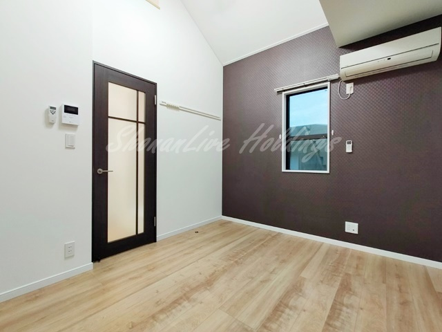 横浜市戸塚区上倉田町のアパートの寝室