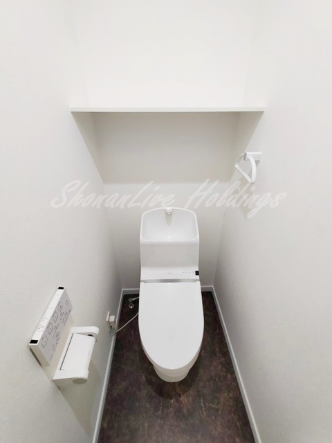 横浜市戸塚区上倉田町のアパートのトイレ