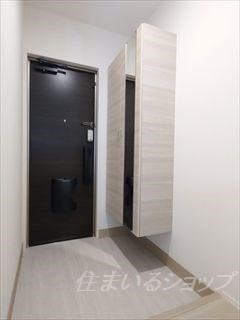 広島市安佐北区亀山１丁目のアパートの玄関