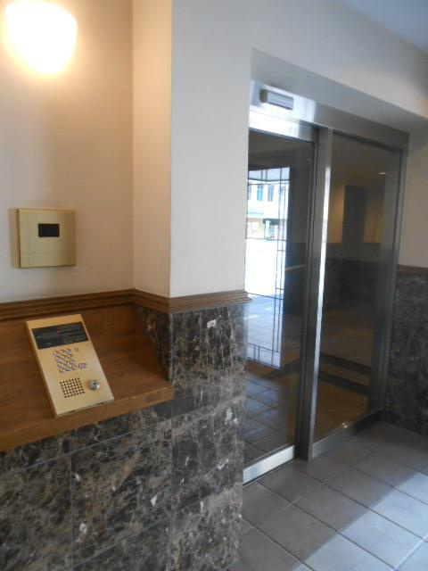 プライムコート磯子屏風ヶ浦のロビー