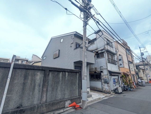 台東区西浅草１丁目の戸建の前面道路含む現地写真