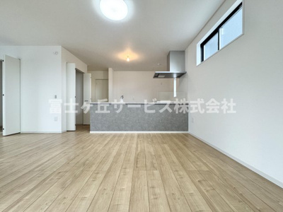 【キッチン】 | 静岡市駿河区西脇 3期 新築一戸建て | キッチン正面です