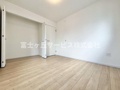 【子供部屋】 | 静岡市駿河区西脇 3期 新築一戸建て | 子供部屋としても使える洋室です