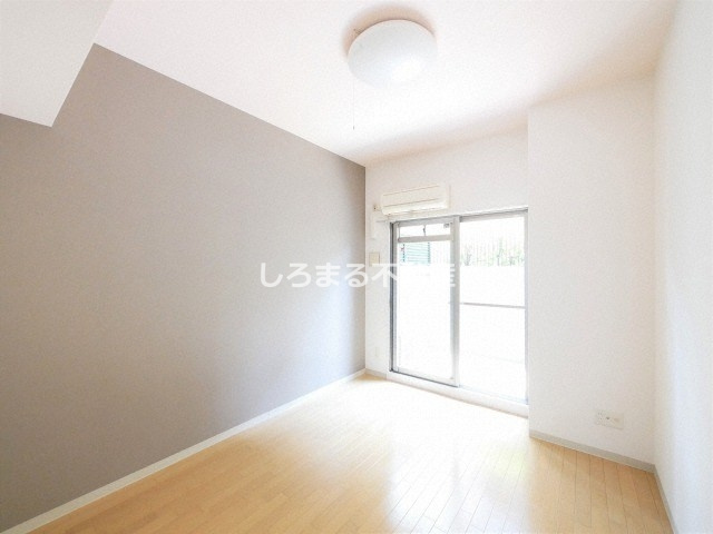 エスリード梅田北の居間・リビング